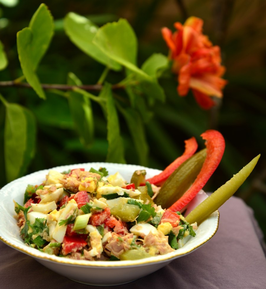 Салат с кускусом и курицей