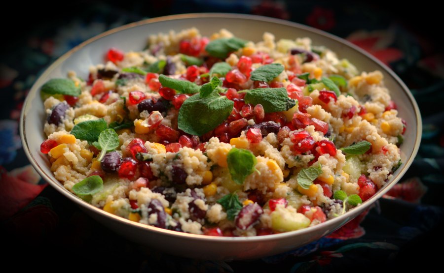 Салат с тунцом консервированным и огурцом