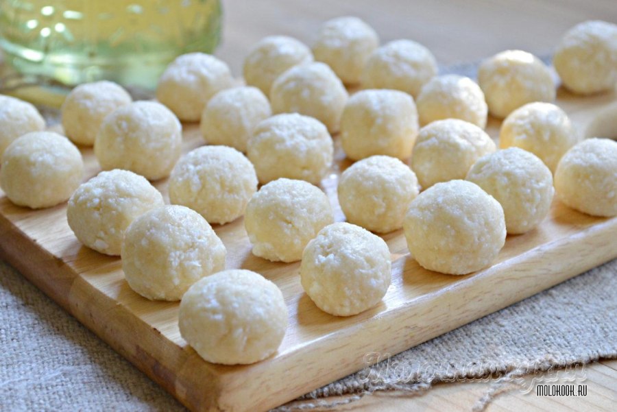 Круглые шарики из теста