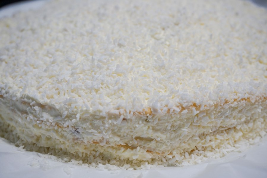 Бисквитный торт Рафаэлло