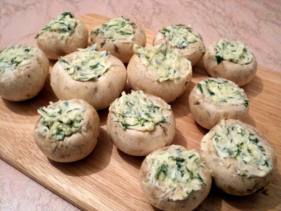 Шампиньоны фаршированные шампиньонами