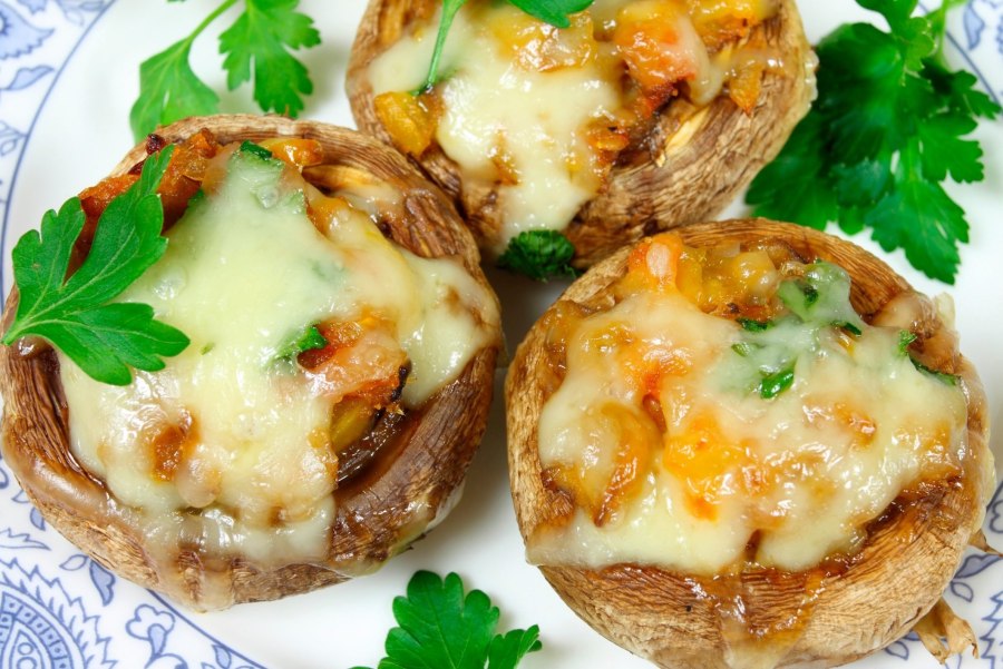 Закуска грибные пеньки