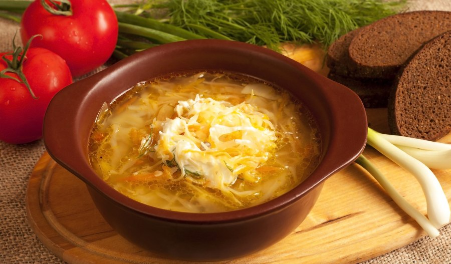 Щи из свежей капусты с говядиной