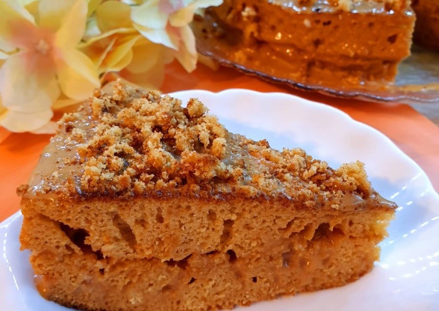 Вафельный торт со сливками