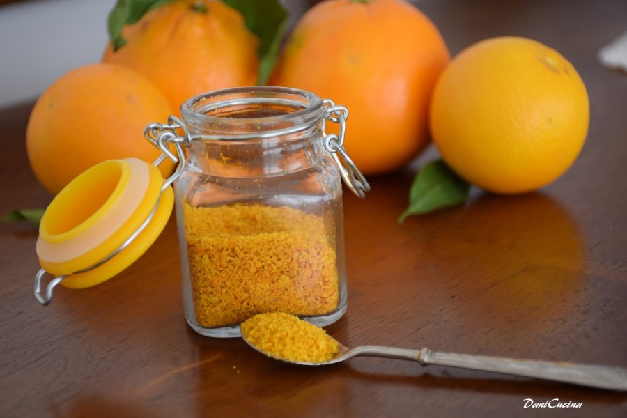 Апельсиновая цедра в банке