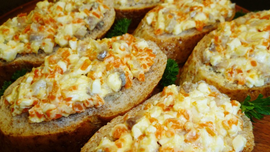 Бутерброд с плавленым сыром