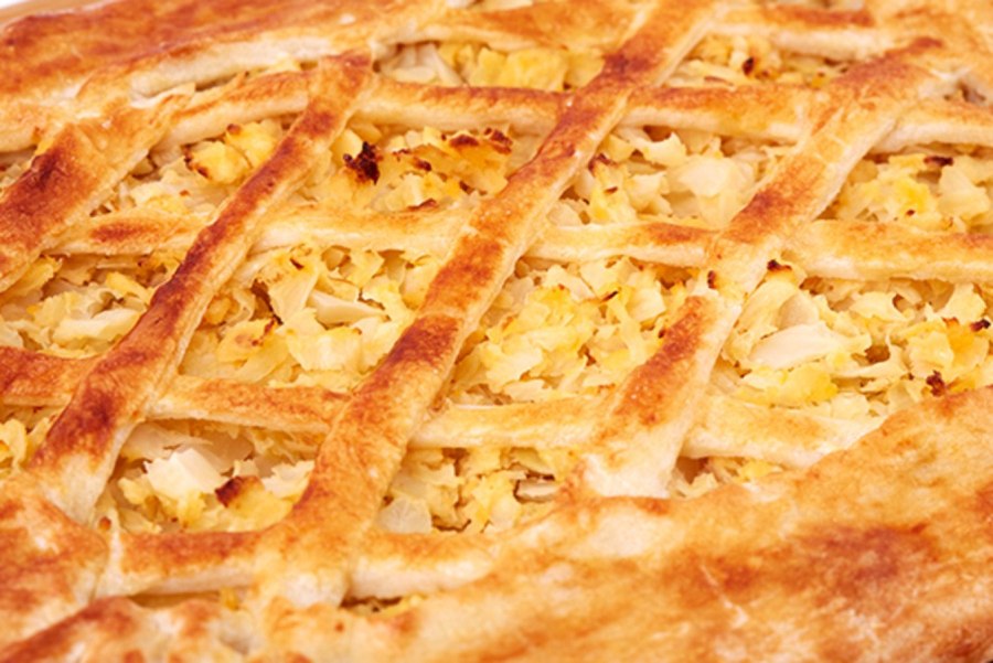 Пирог с капустой и яйцом