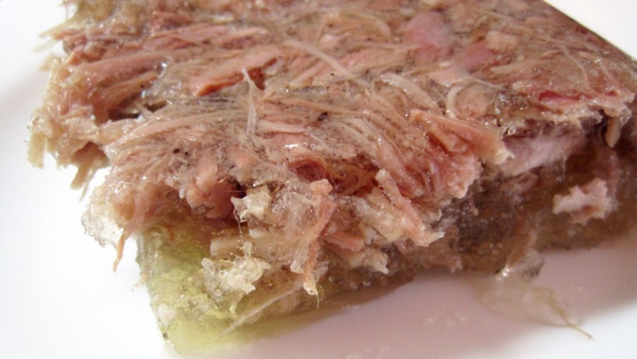 Студень из говядины и свинины