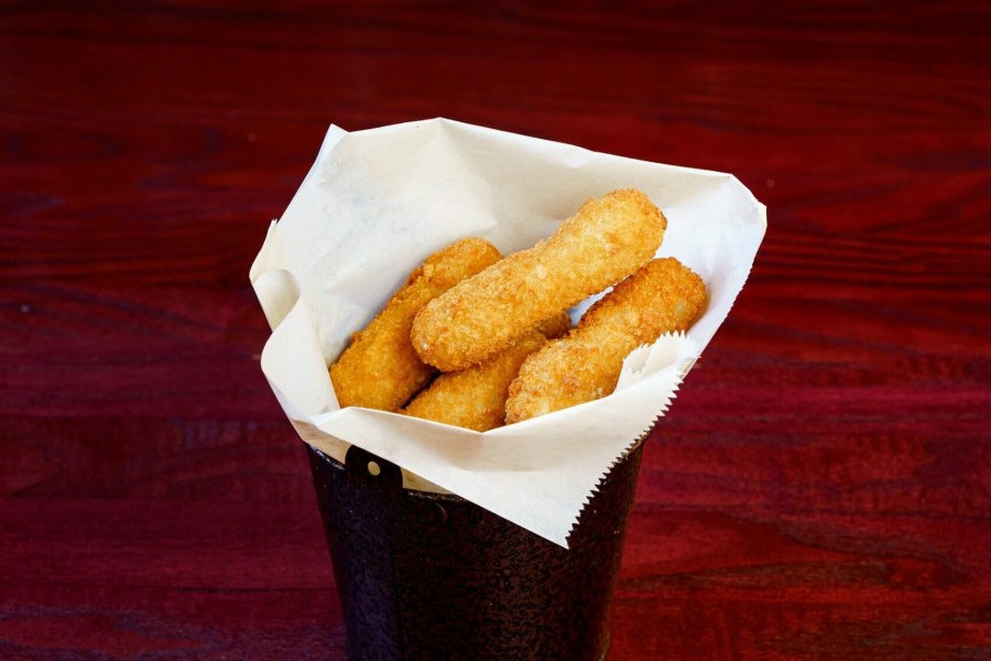 Сырные палочки сулугуни