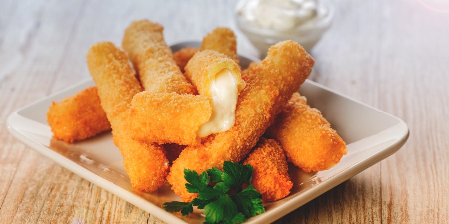 Сырные палочки моцарелла в панировке