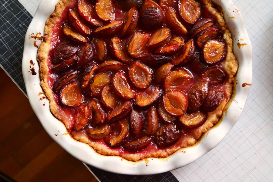 Пирог из Нью-Йорк Таймс с сливами