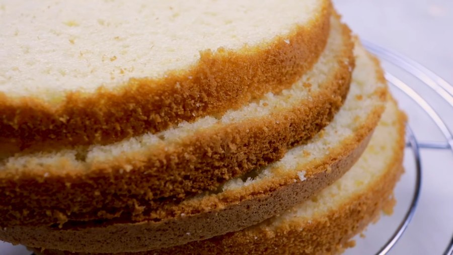 Нежный бисквит для торта