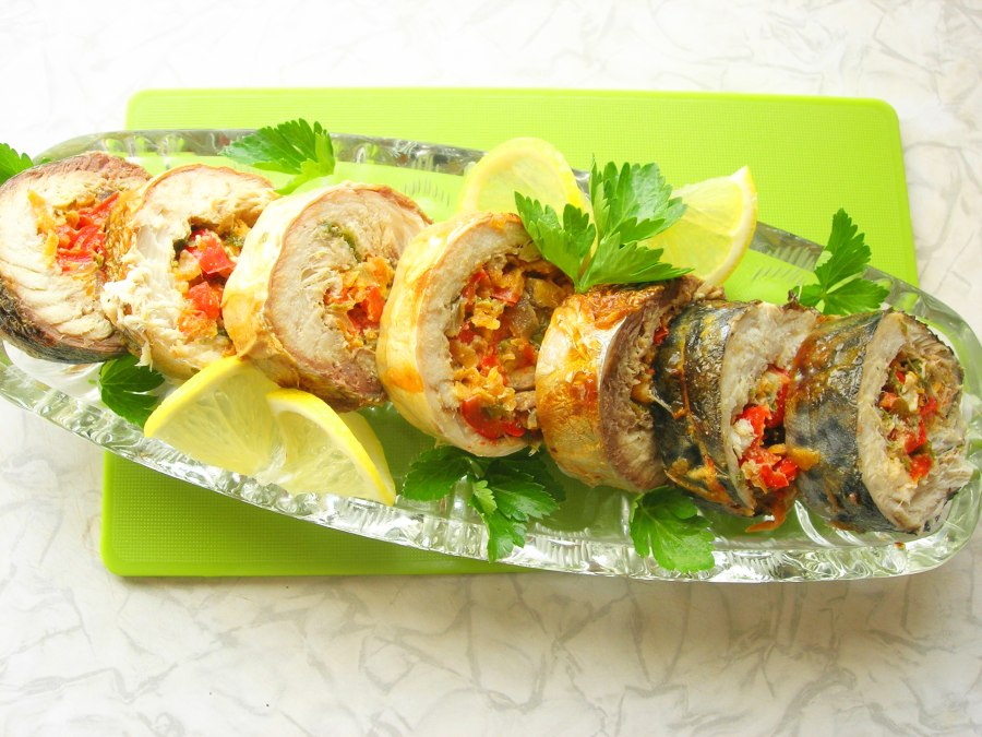 Рыбный рулет на праздничный стол