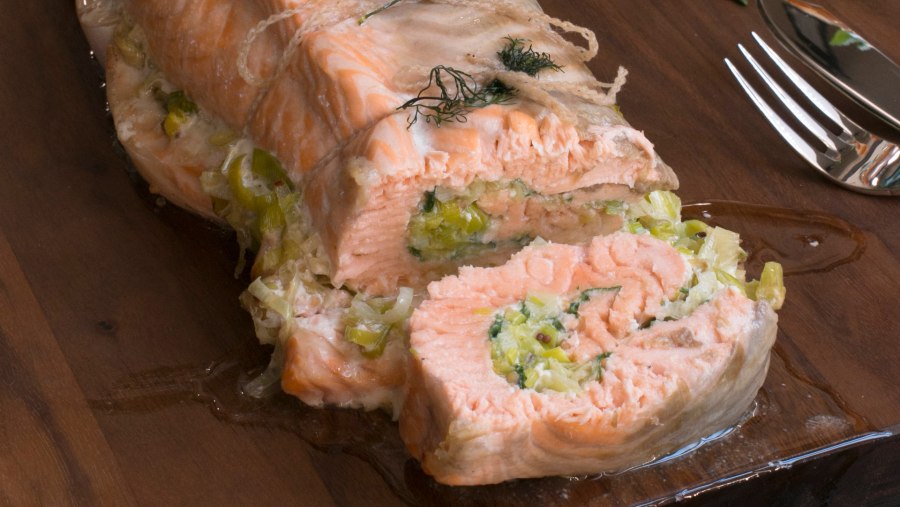 Рулет из лосося