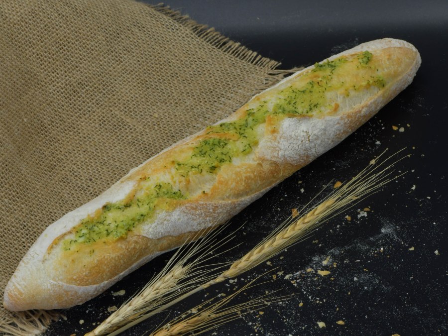 Сырный багет