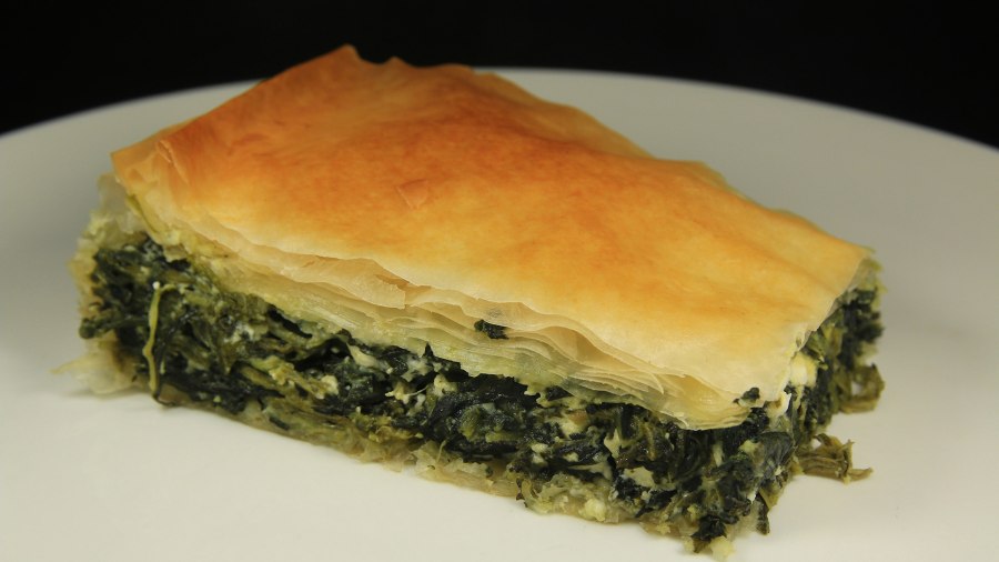 Спанакопита греческий пирог со шпинатом
