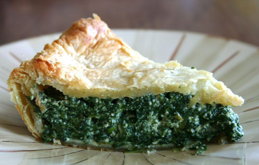 Пирог со шпинатом и сыром