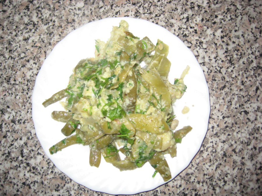 Вкусный омлет с зеленой фасолью