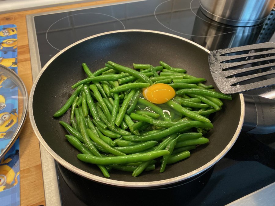 Жареная зеленая фасоль