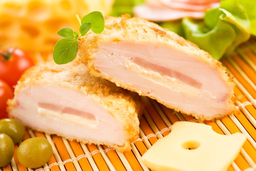 Шницель кордон Блю