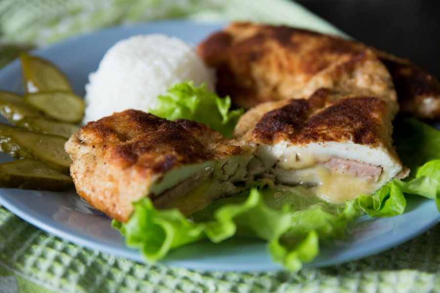 Кордон Блю с ветчиной и сыром