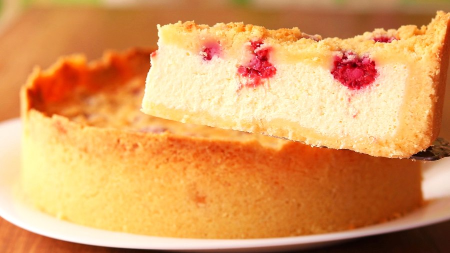 Королевская ватрушка с малиной