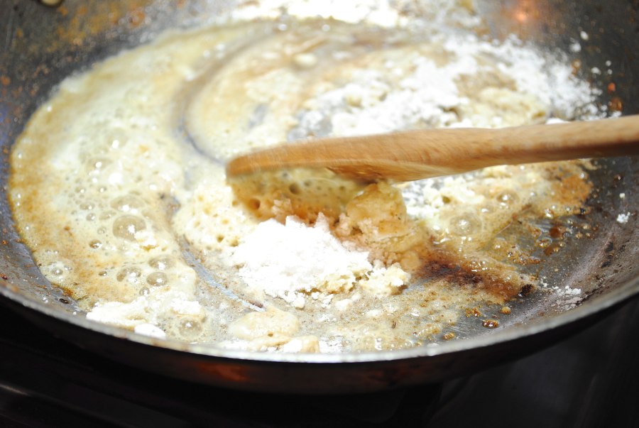 Подливка с мукой