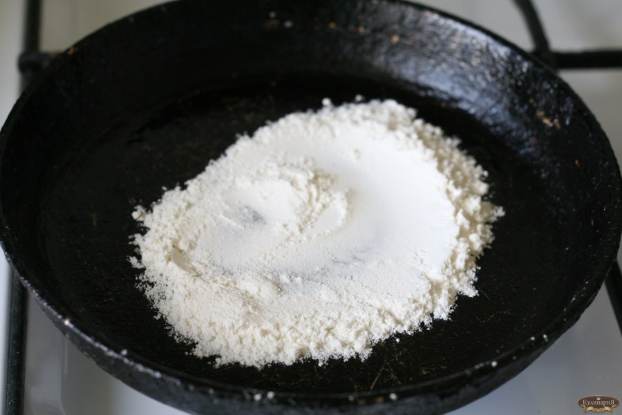 Белая мучная пассеровка
