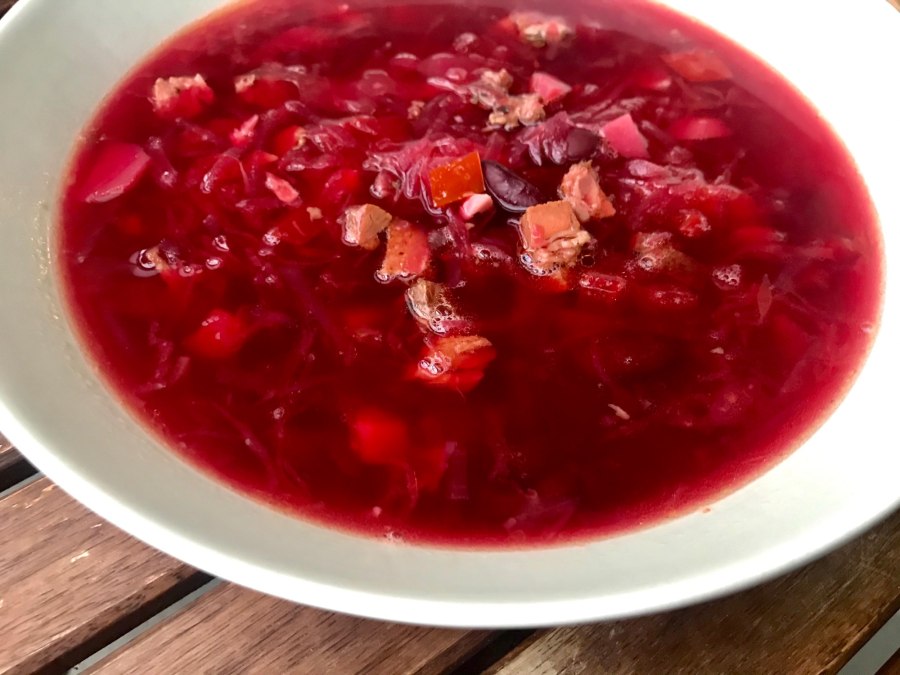 Щи с краснокочанной капустой