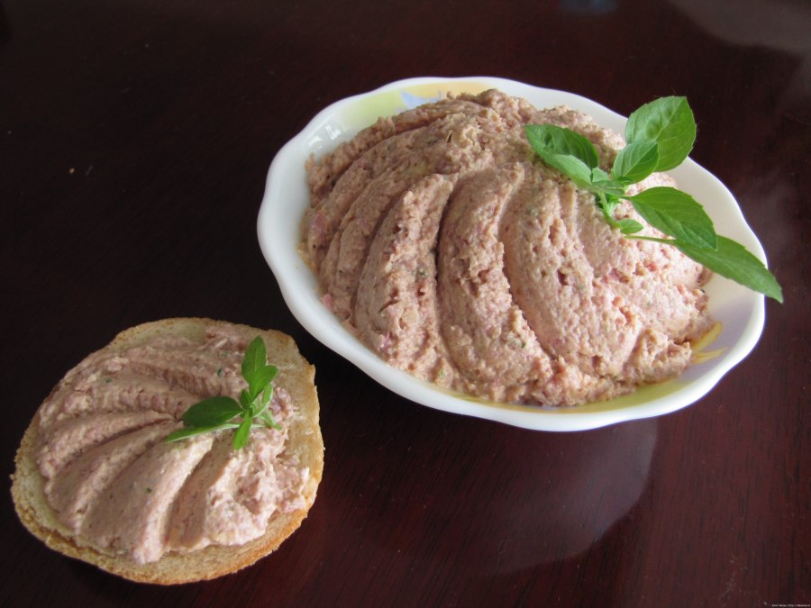 Паштет из куриной печени с цуккини