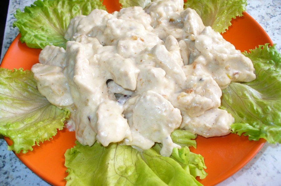 Куриное филе в соусе