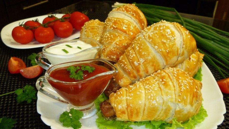 Куриные ножки в слоеном тесте в мешочке