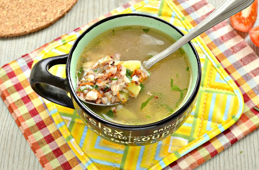 Похлебка с гречневой крупой и картофелем