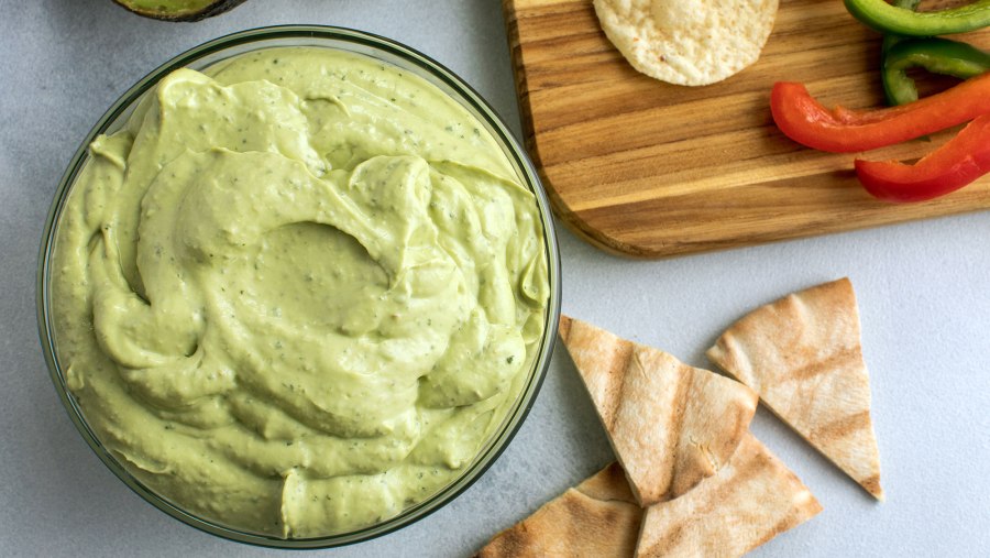 Фарш из авокадо для блинов