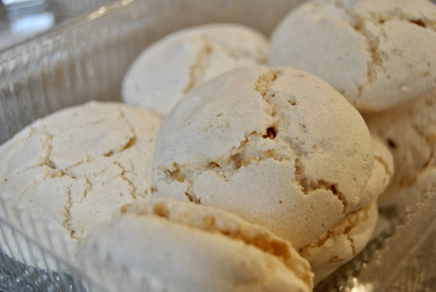 Печенье безе с орехами