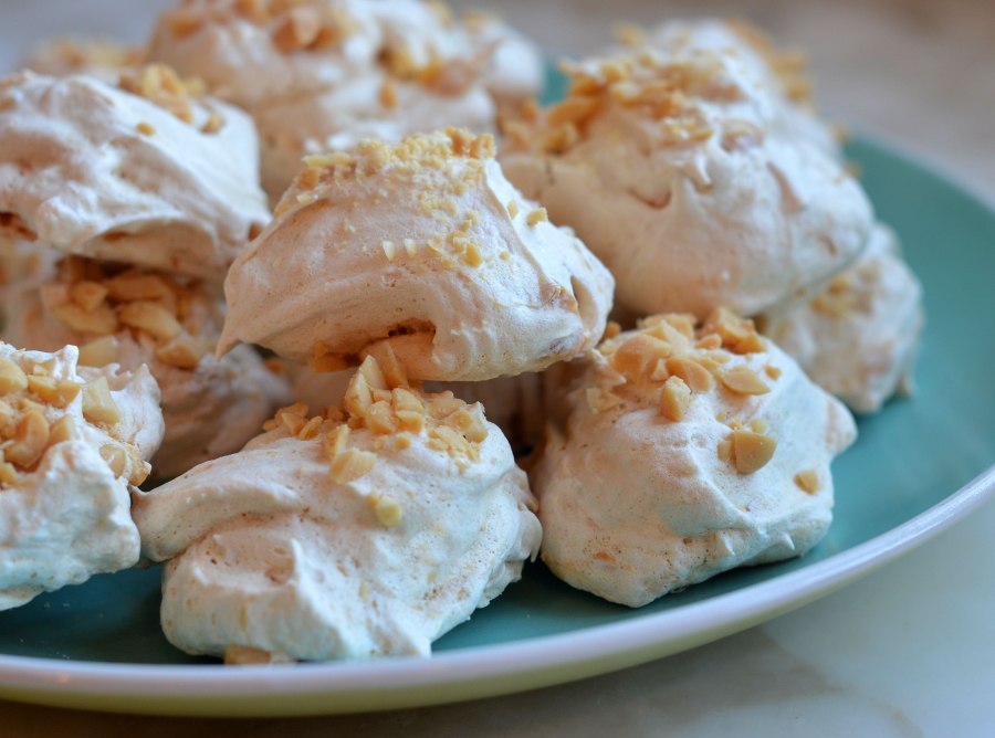 Торт "безе с фундуком" (Hazelnut Meringue Cake)