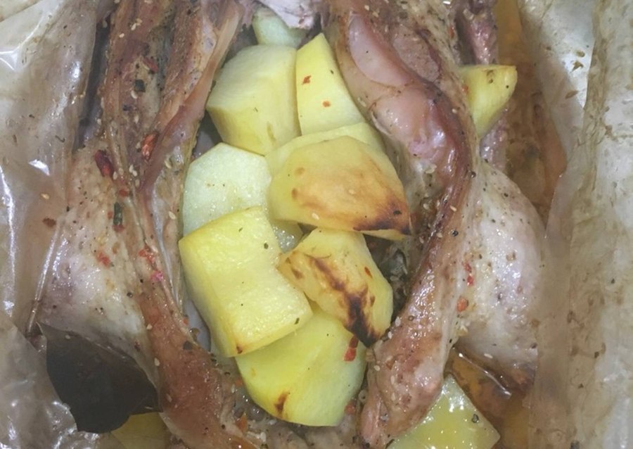 Индоутка в духовке с яблоками