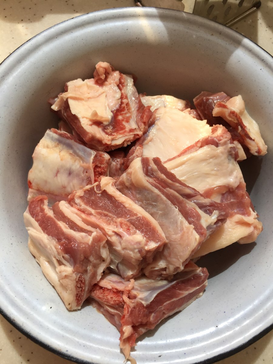 Рёбрышки в духовке с картошкой