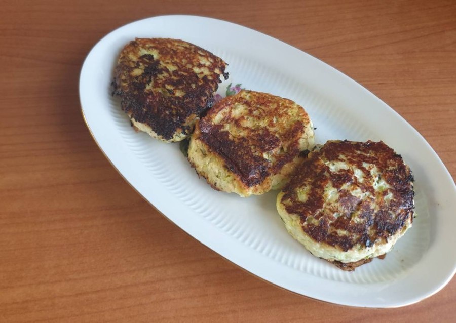 Кабачковые оладьи с творогом