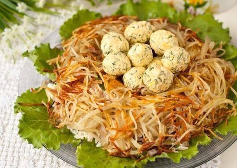 Салат глухариное гнездо