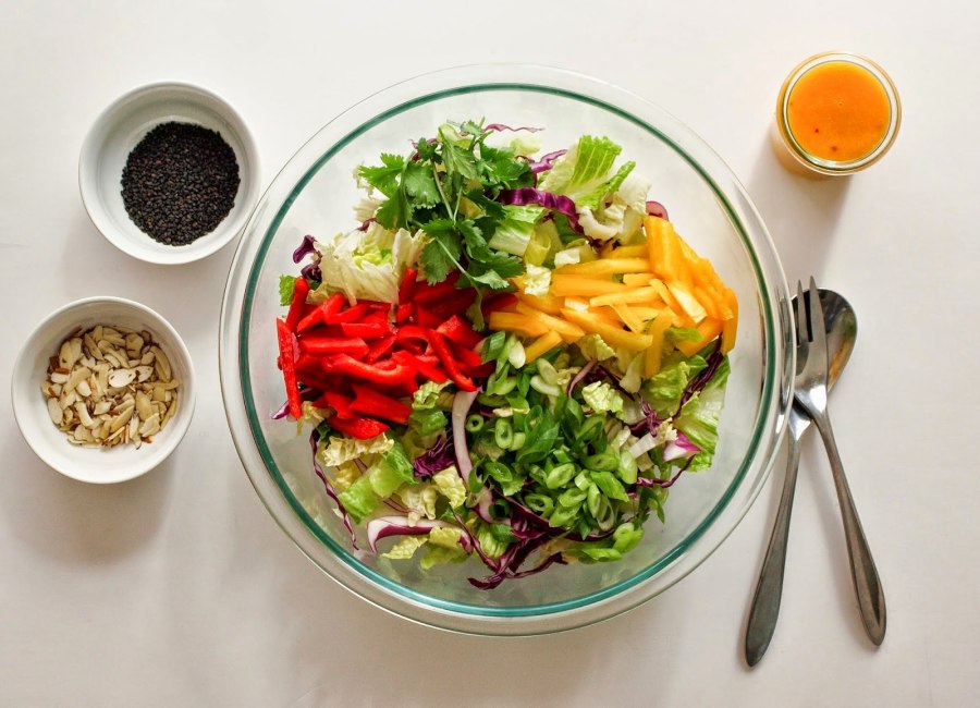 Салаты для сыроедов