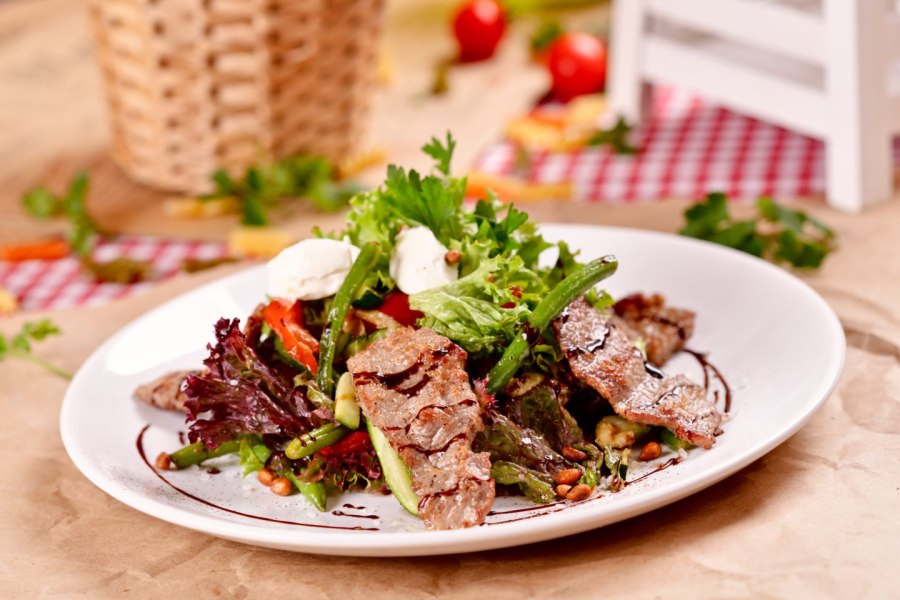 Грузинский салат Тбилиси