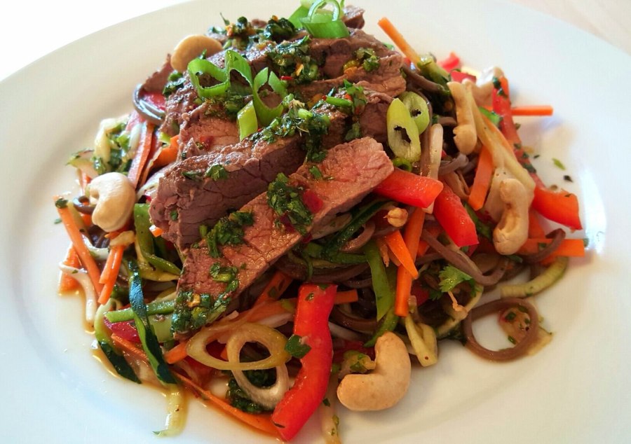 Теплый салат