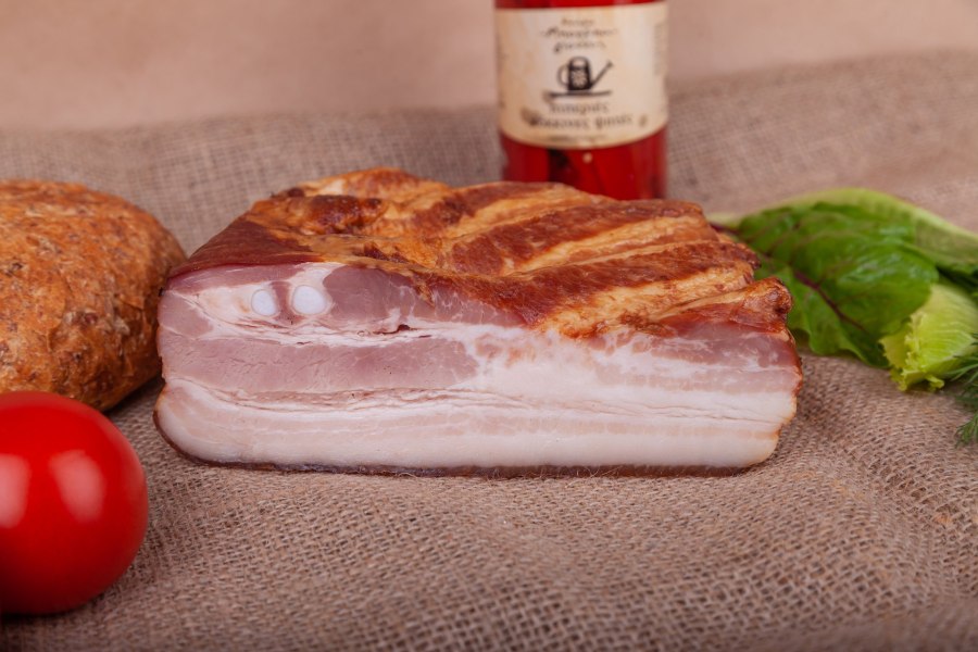 Грудинка свиная горячего копчения