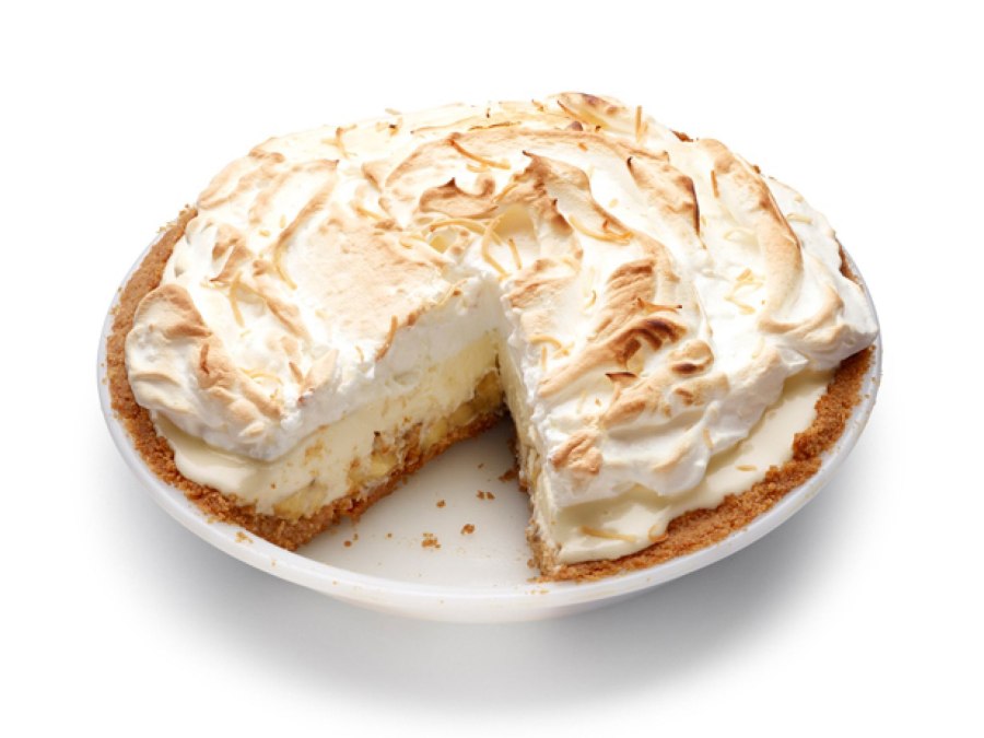 Банановый пирог с безе