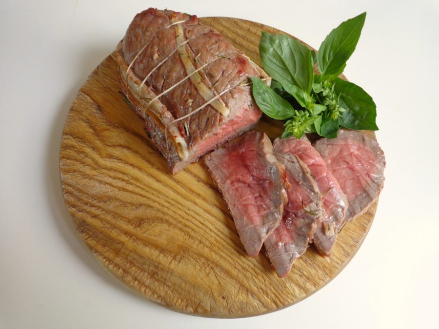 Мясное нарезка ростбиф