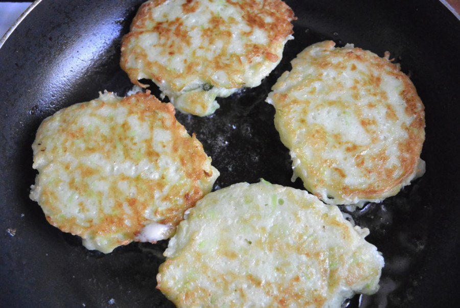 Куриные оладьи из куриной грудки