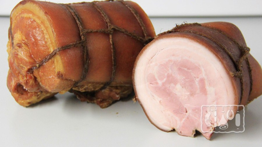 Фаршированный мясной рулет