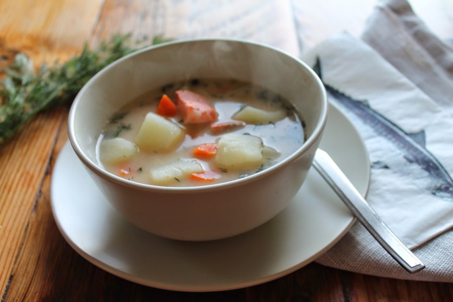 Суп с консервой горбуши