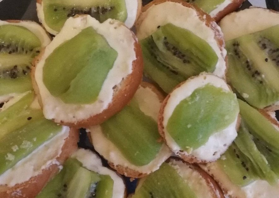 Сельдь с киви